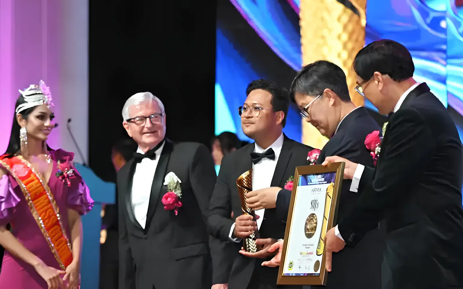 Arvia Solutions receiving BrandLaureate Best Brands Award 2023 for consecutive brand excellence recognition