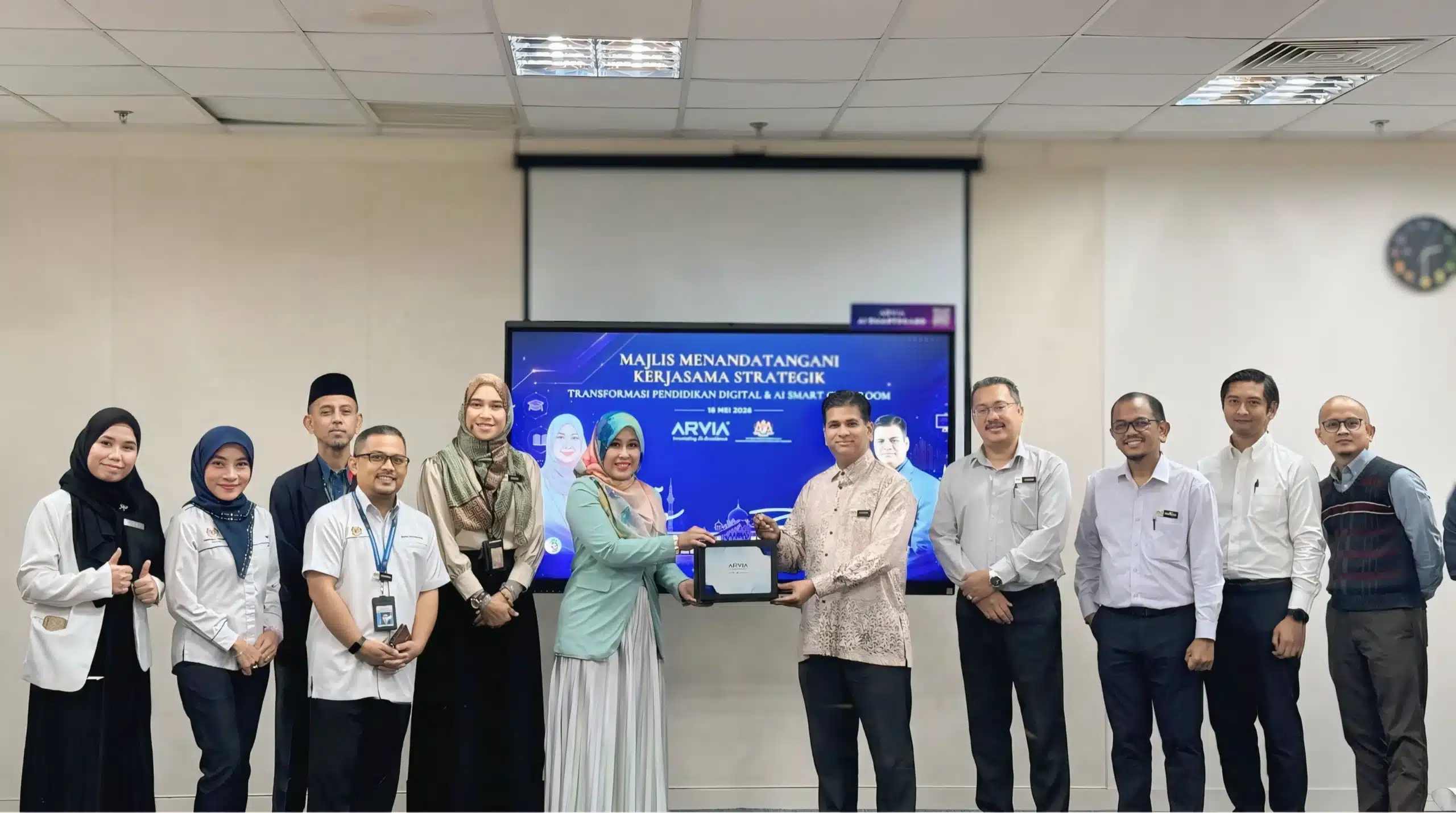 AI Smartboard MOU Transforms Education in Putrajaya Schools