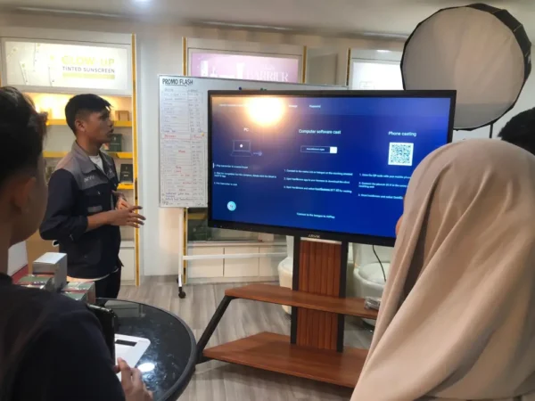 Smartboard Powers Professional TikTok Live at Dr Cute