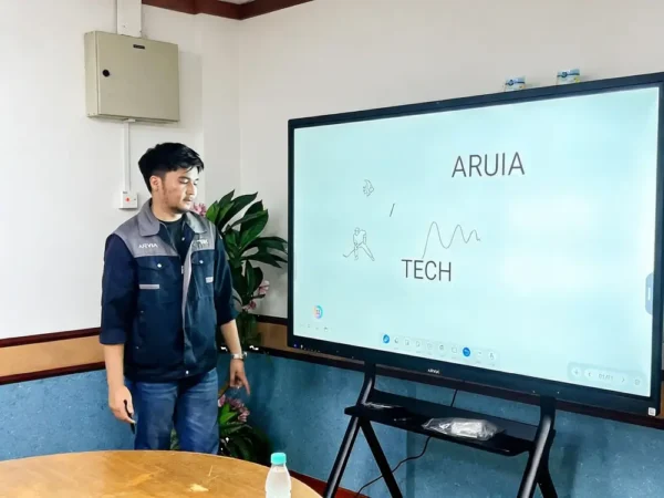 AI Smartboard Empowers Digital Transformation at Yayasan Terengganu