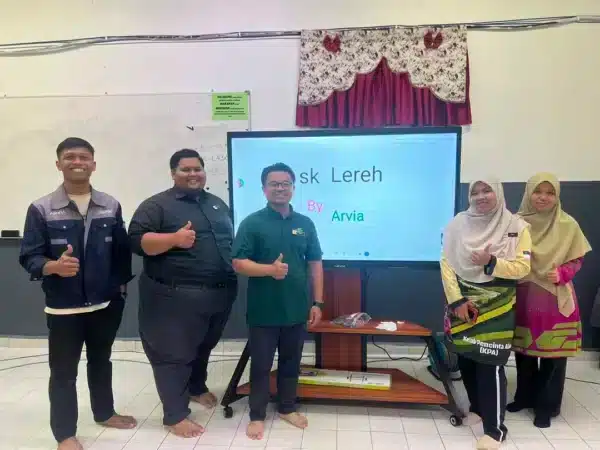 Transform Classrooms at Sekolah Kebangsaan Lereh with the Arvia AI Smartboard