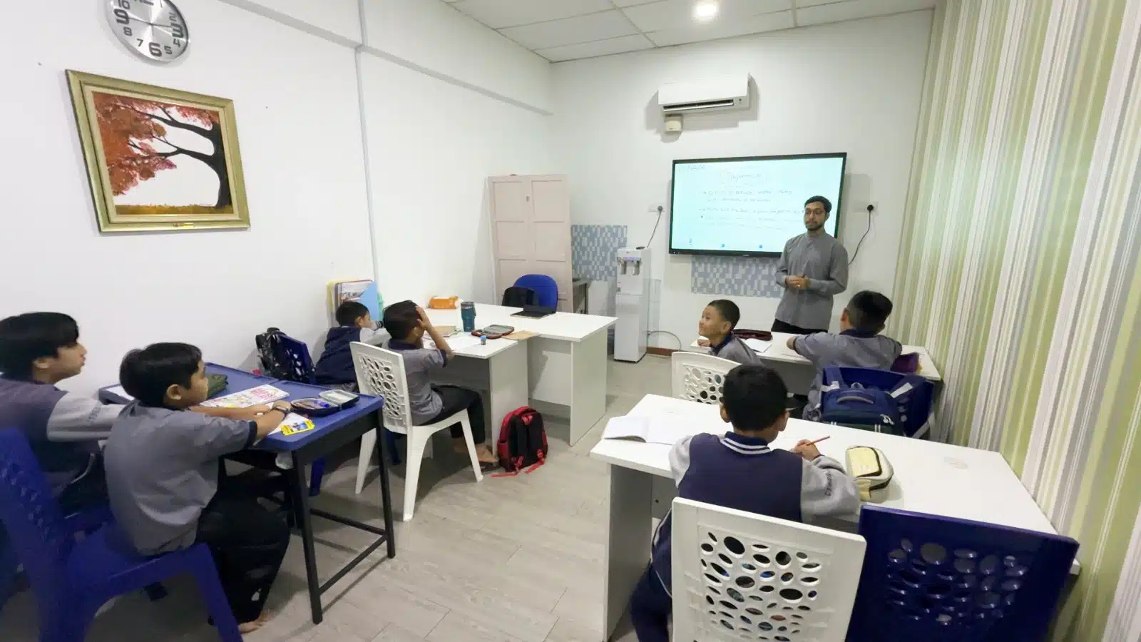 Transform Special Education at Mahfaa Academy with the ARVIA AI Smartboard