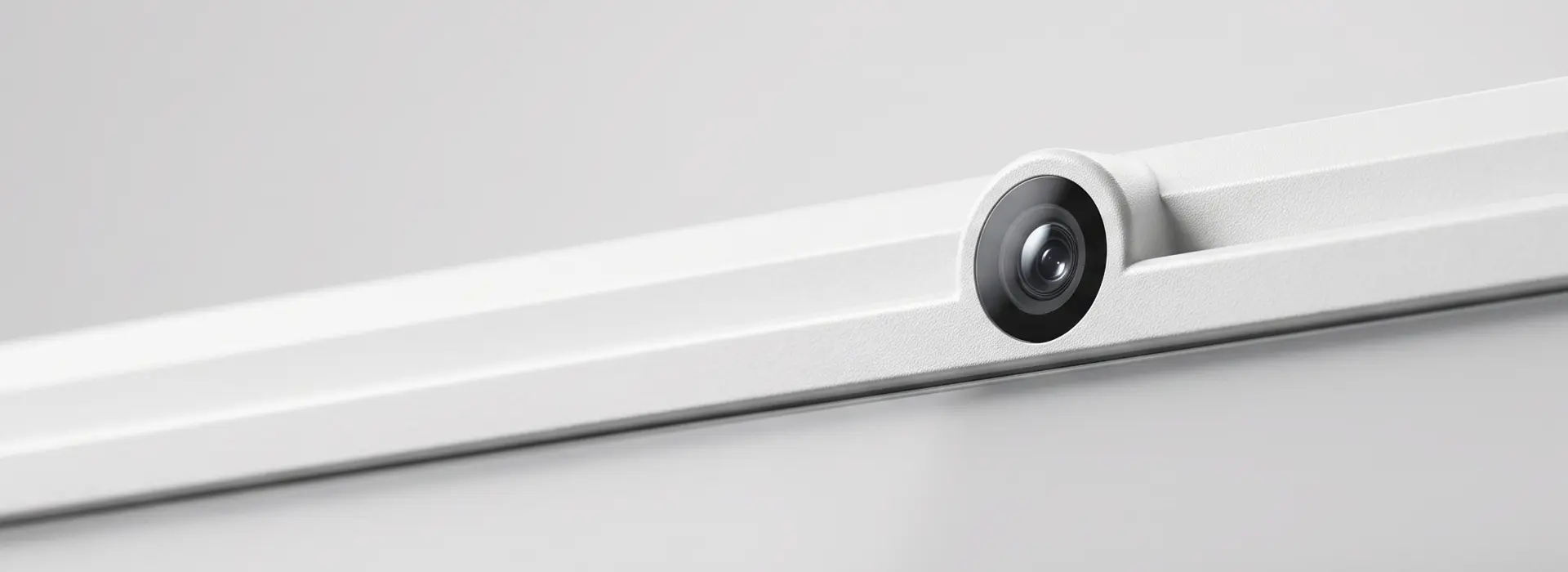 Arvia FlipTouch 32 with built-in camera for video calls and online meetings