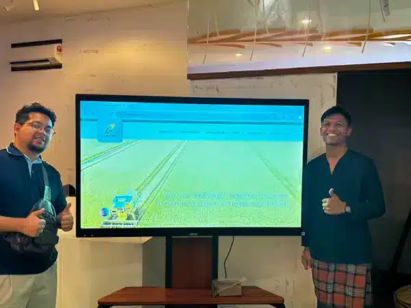 Smartboard AI Arvia BERNAS