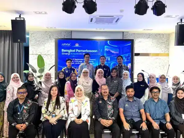 AI Training Arvia Guru Media STEM Workshop at Arvia Hall
