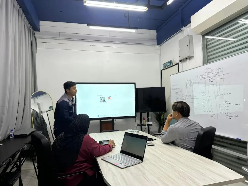 Smartboard AI Arvia Hegira fast file transfer using QR code scan