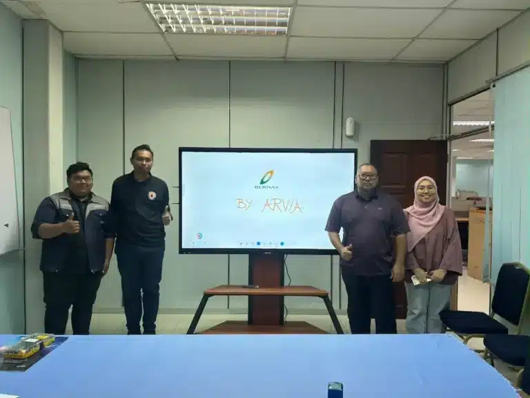 Team Arvia with BERNAS Padi Bernas Jitra, Kedah team