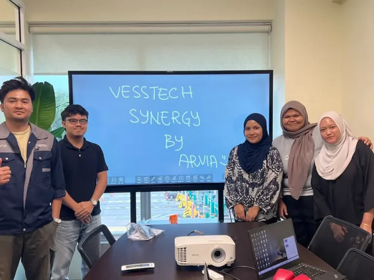 Team Arvia with Vesstech Synergy Sdn Bhd, Bangi, Selangor